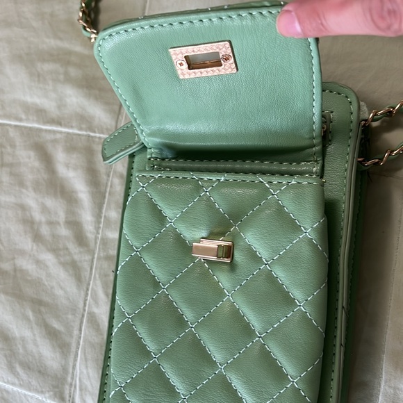 Light green phone bag - Picture 2 of 4
